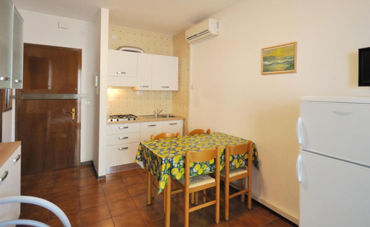 Condominio Tiziano B Bibione Exterior photo